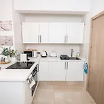 Apartman Quattro Beachfront Sea View Ap 34 *