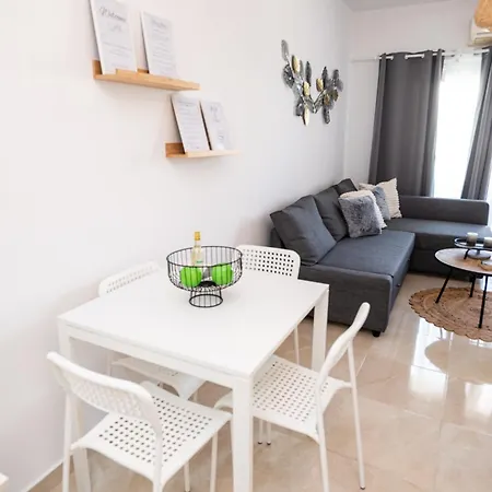 Apartment Quattro Beachfront Sea View Ap 34 Larnaca