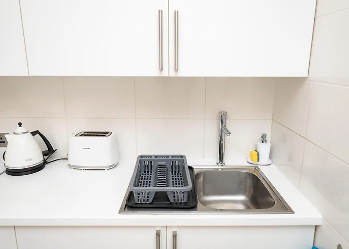 Quattro Beachfront Sea View Ap 34 * Larnaca