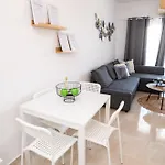Апартаменты Quattro Beachfront Sea View Ap 34 Ларнака
